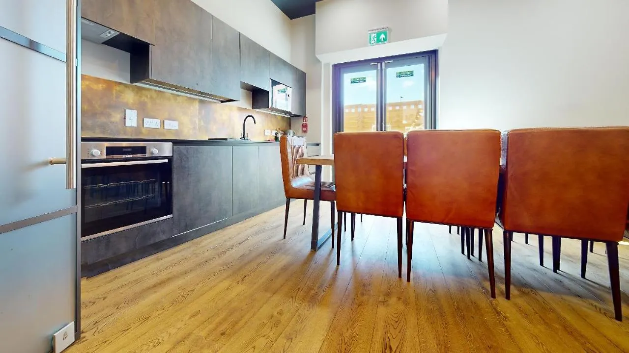 For Students Only Iq Signal Place Nottingham Apartment